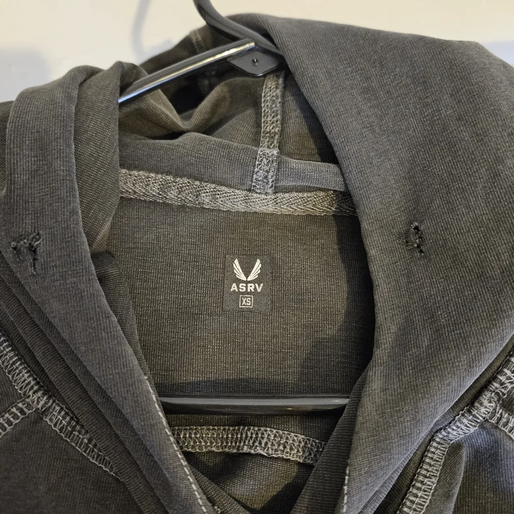 Cutoff Hoodie - Like new - Charcoal Grey - Picture 3 of 3